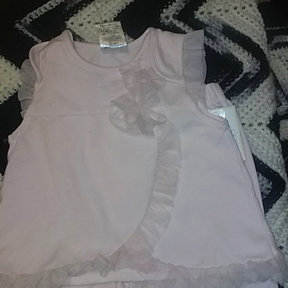 Girls sleeveless shirt and pants set